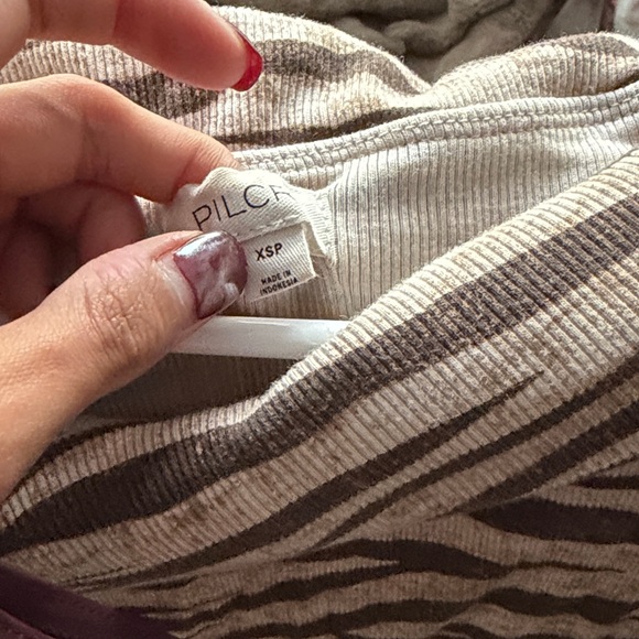 Anthropologie Pilcro Off-Shoulder Top in Neutral size XSP - Picture 7 of 7